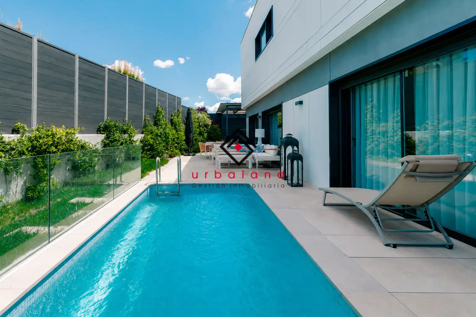 Semi-detached house with pool for sale in Calle de Cosme Damián Churruca, imagen 54