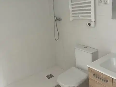 Bathroom of Flat for rent in Tàrrega, Lleida