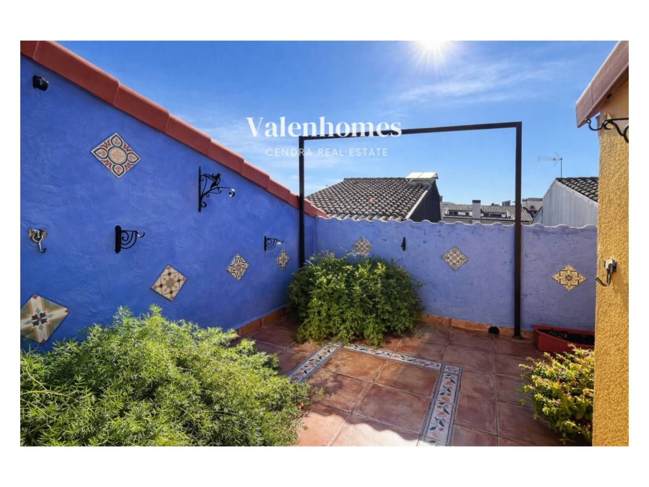 Vista exterior de Dúplex en venda en Rubí amb Calefacció, Terrassa i Balcó