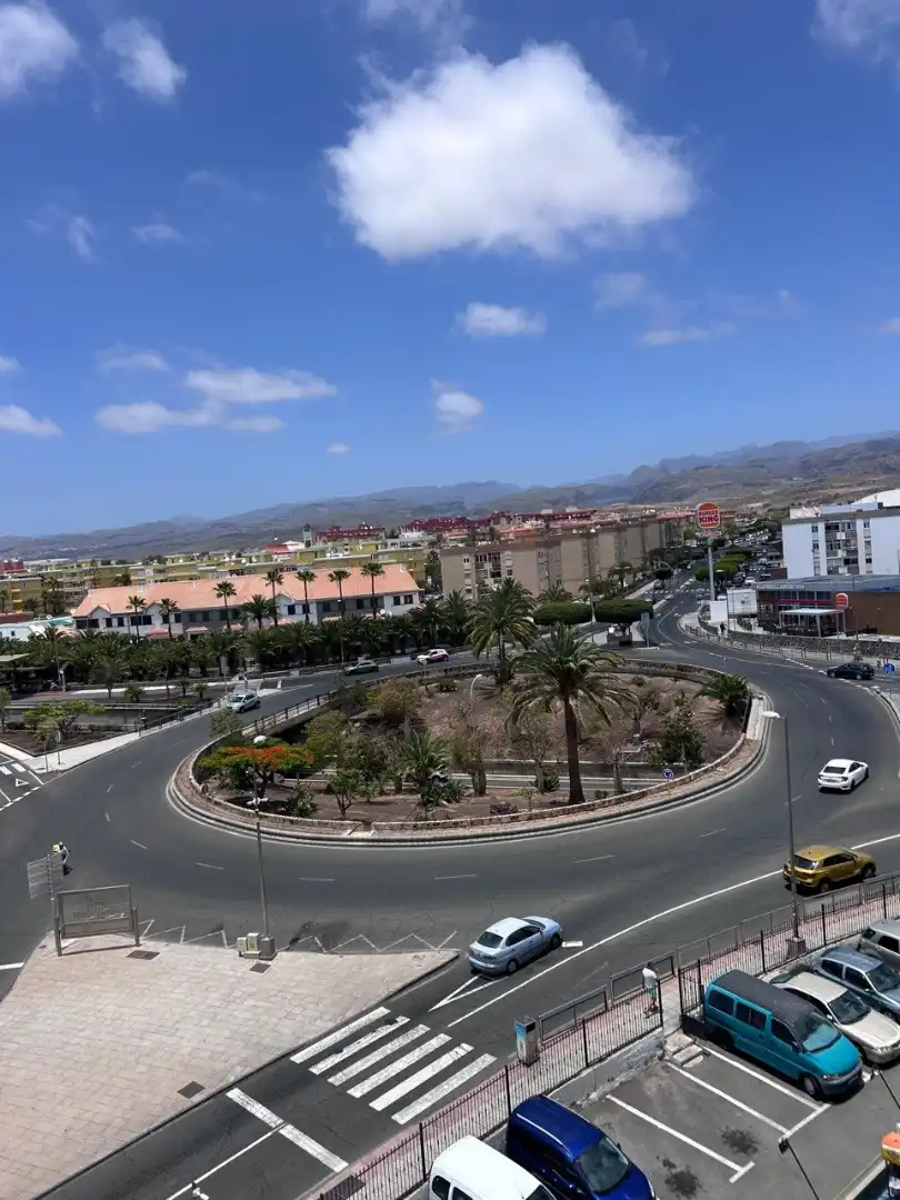 Vista exterior de Apartamento de alquiler en San Bartolomé de Tirajana con Amueblado, Horno y Lavadora