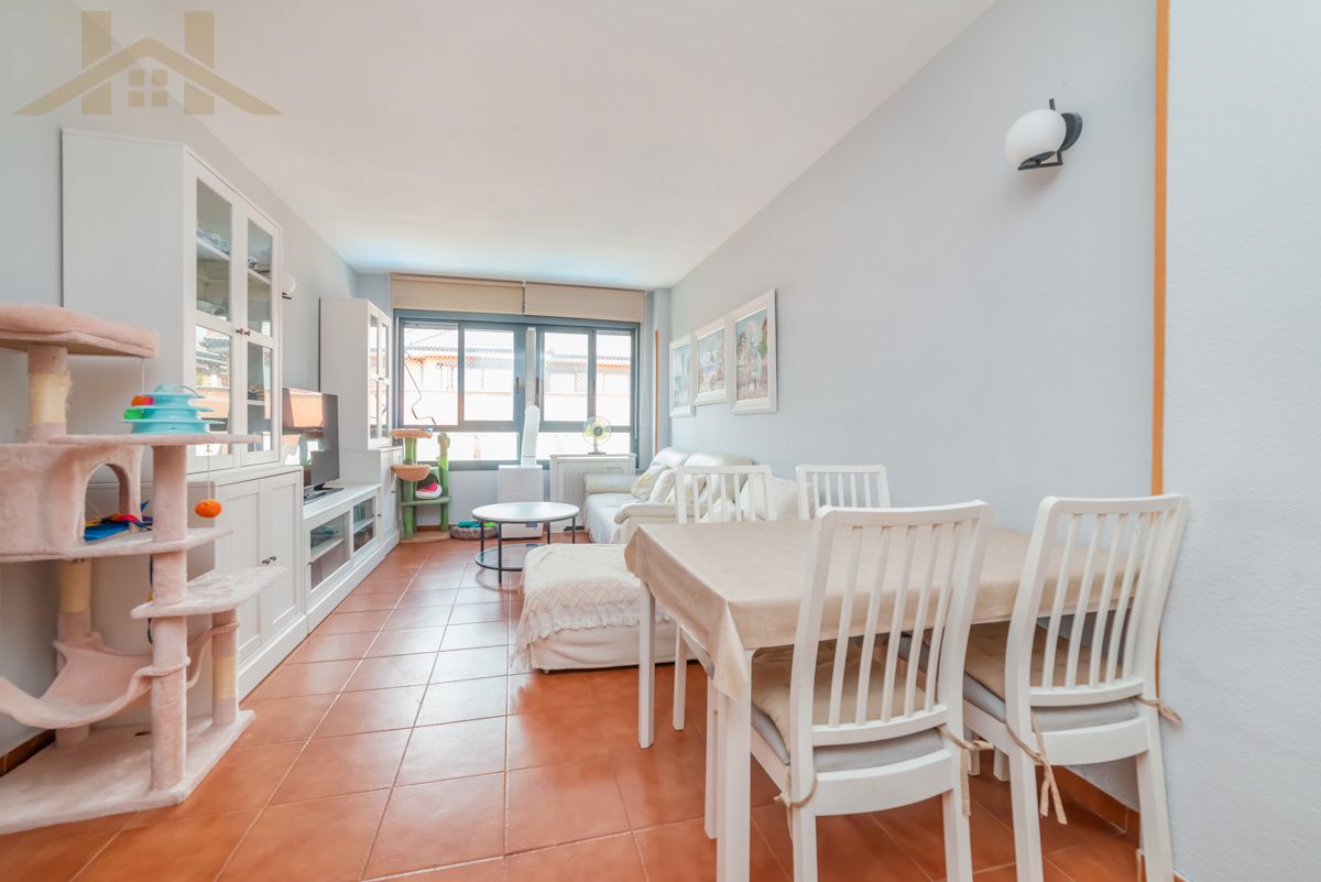Living room of Flat for sale in Alcobendas  with Heating, Parquet flooring and Storage room