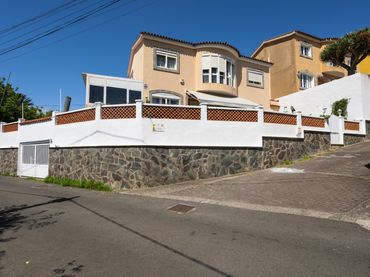 Villa avec jardin à vendre à Calle Tilo 1