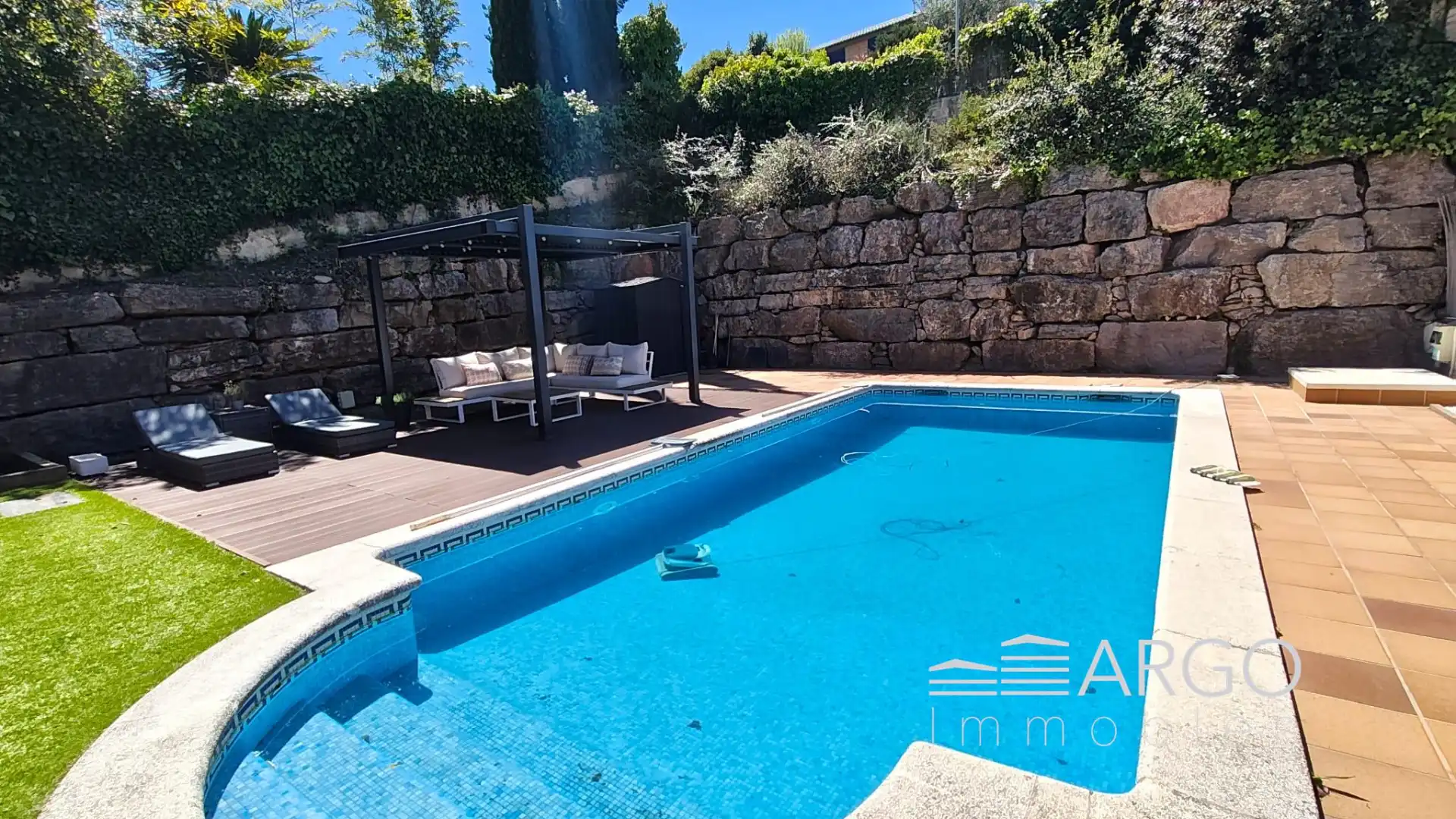 Piscina de Casa o chalet en venta en Vallromanes con Aire acondicionado, Calefacción y Jardín privado