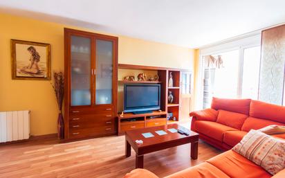 Living room of Flat for sale in L'Hospitalet de Llobregat  with Balcony