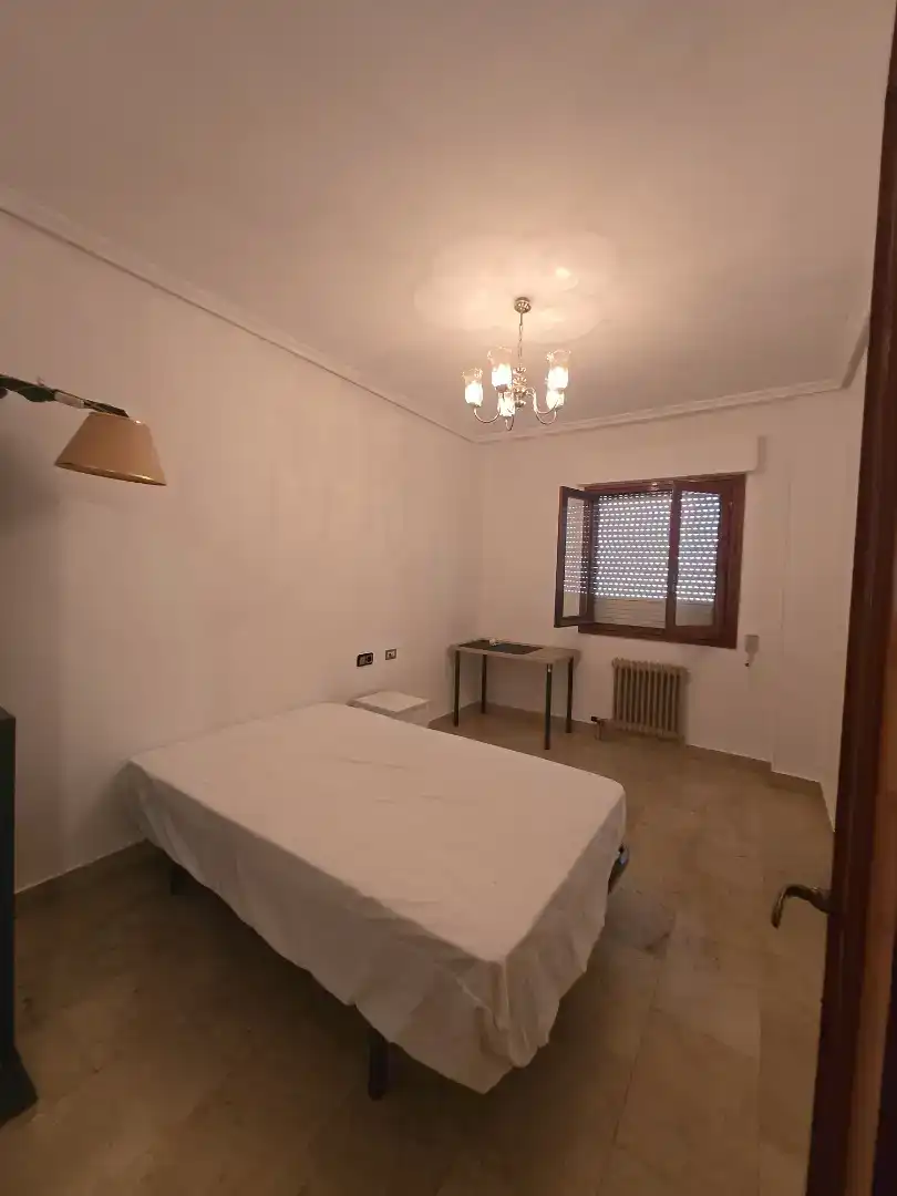 Bedroom of Flat for rent in Plasencia  with Storage room, Furnished and Oven