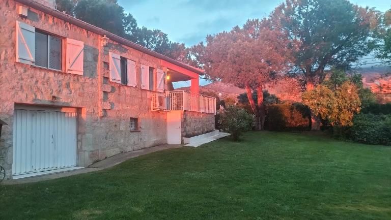Jardí de Casa o xalet en venda en Segovia Capital amb Aire condicionat, Calefacció i Jardí privat