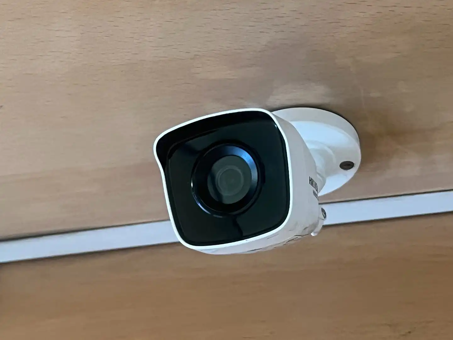 Terrasse von Fabrikhallen zur Miete in Narón mit Alarm