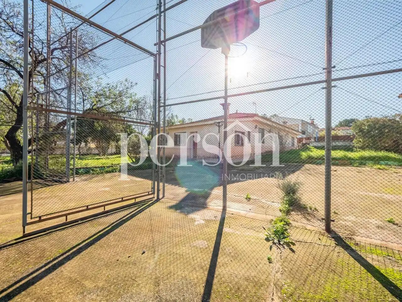 Casa o chalet en venta en Chiva con Jardín privado, Terraza y Piscina