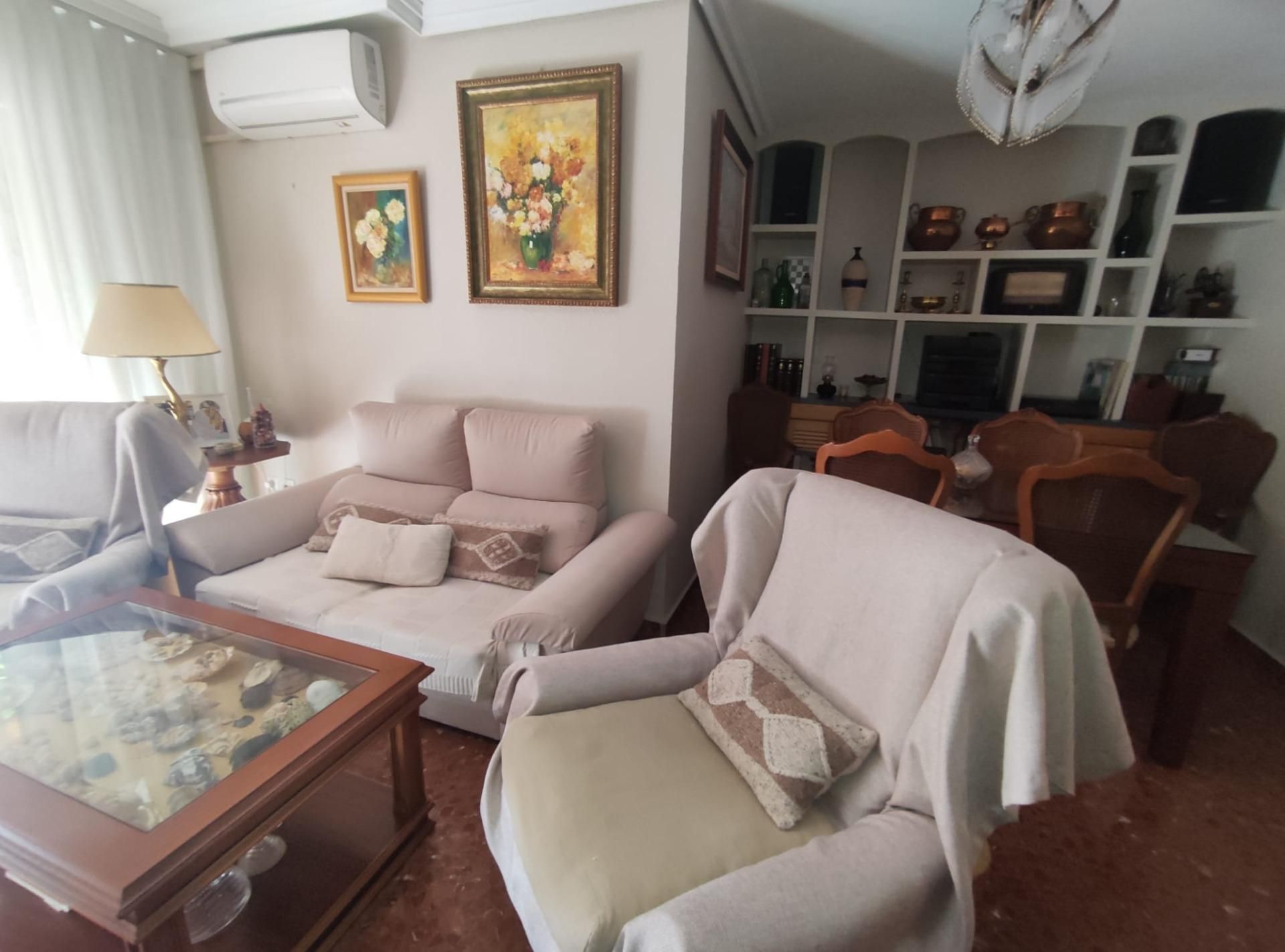 Sala d'estar de Pis en venda en  Córdoba Capital amb Aire condicionat i Terrassa