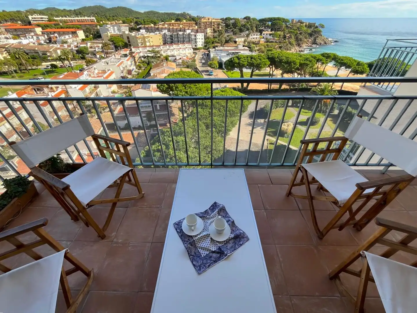 Schlafzimmer von Dachboden zum Verkauf in Palamós mit Terrasse und Möbliert
