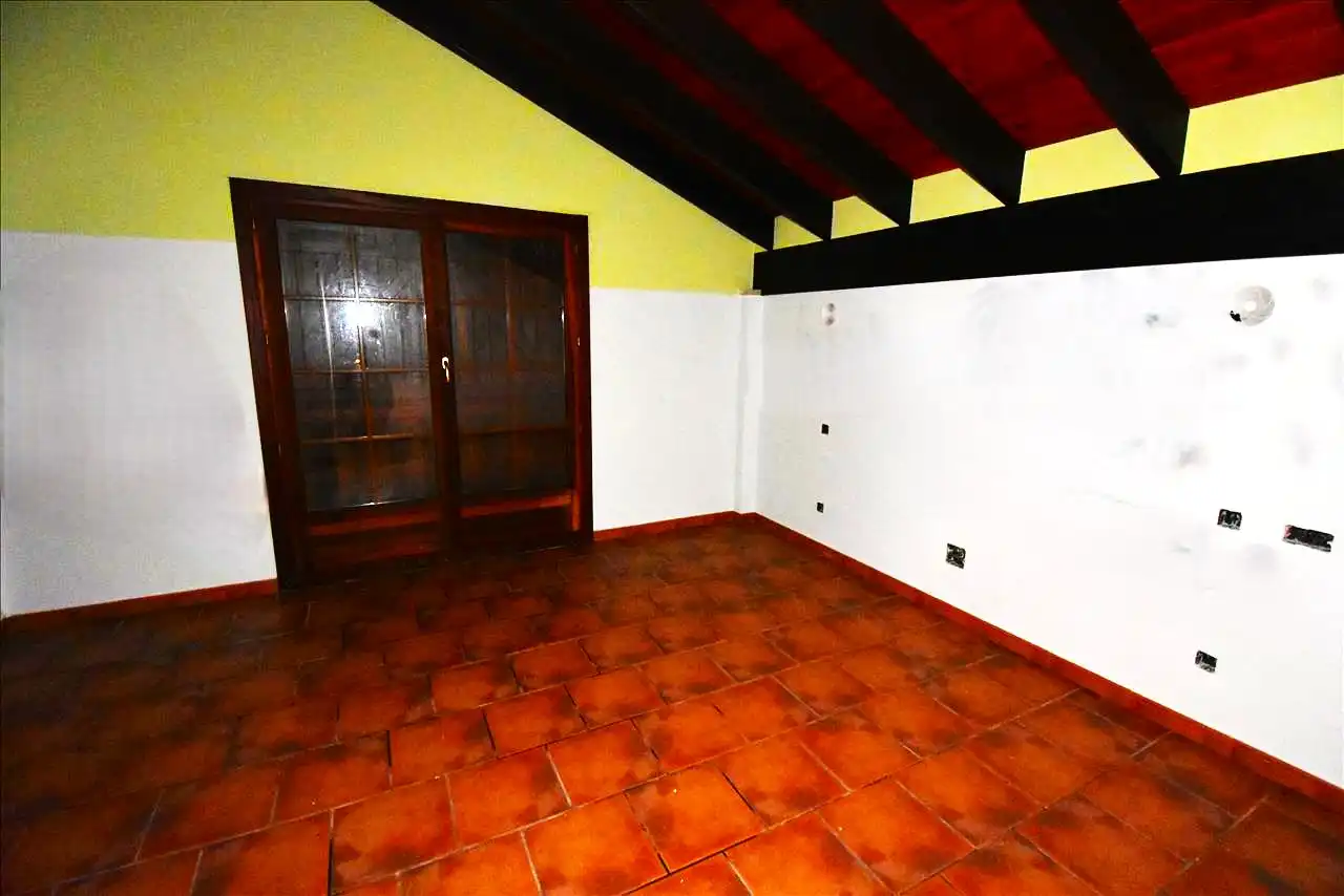 Houses for sale in 2 Parcela, Liendo