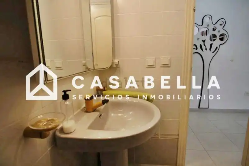 Baño de Piso en venta en Valencia con Aire acondicionado, Calefacción y Terraza