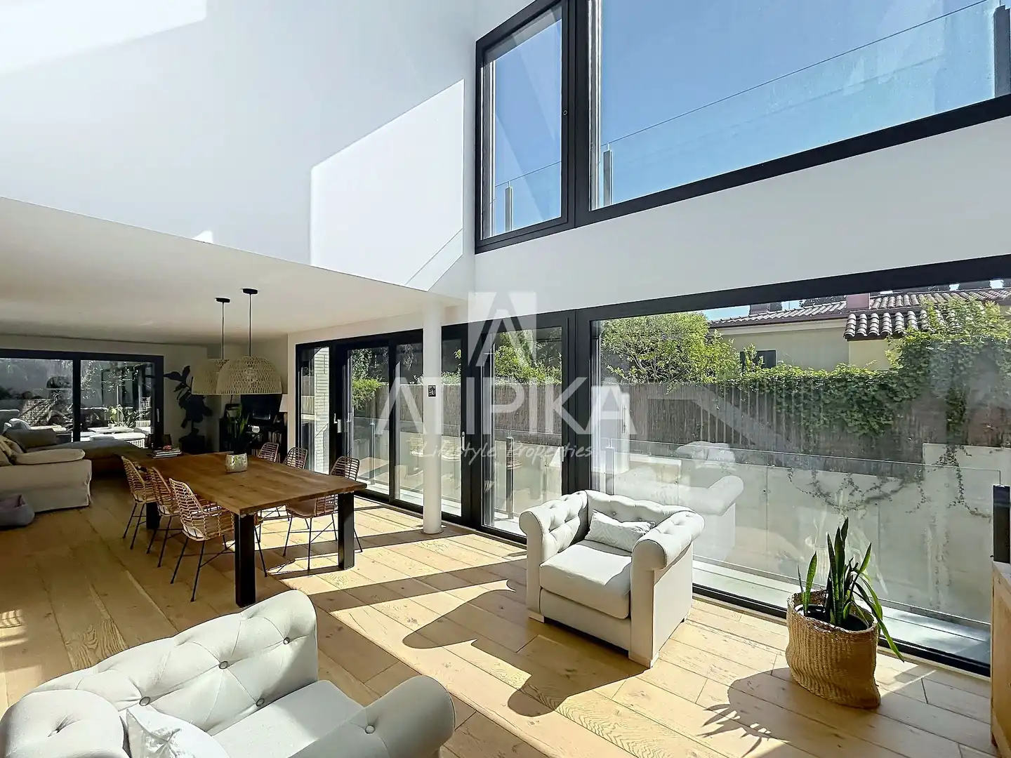 Sala d'estar de Casa o xalet en venda en Sant Cugat del Vallès amb Aire condicionat, Calefacció i Terrassa