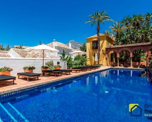 Exterior view of Single-family semi-detached to rent in Marbella  with Terrace, Furnished and Community pool