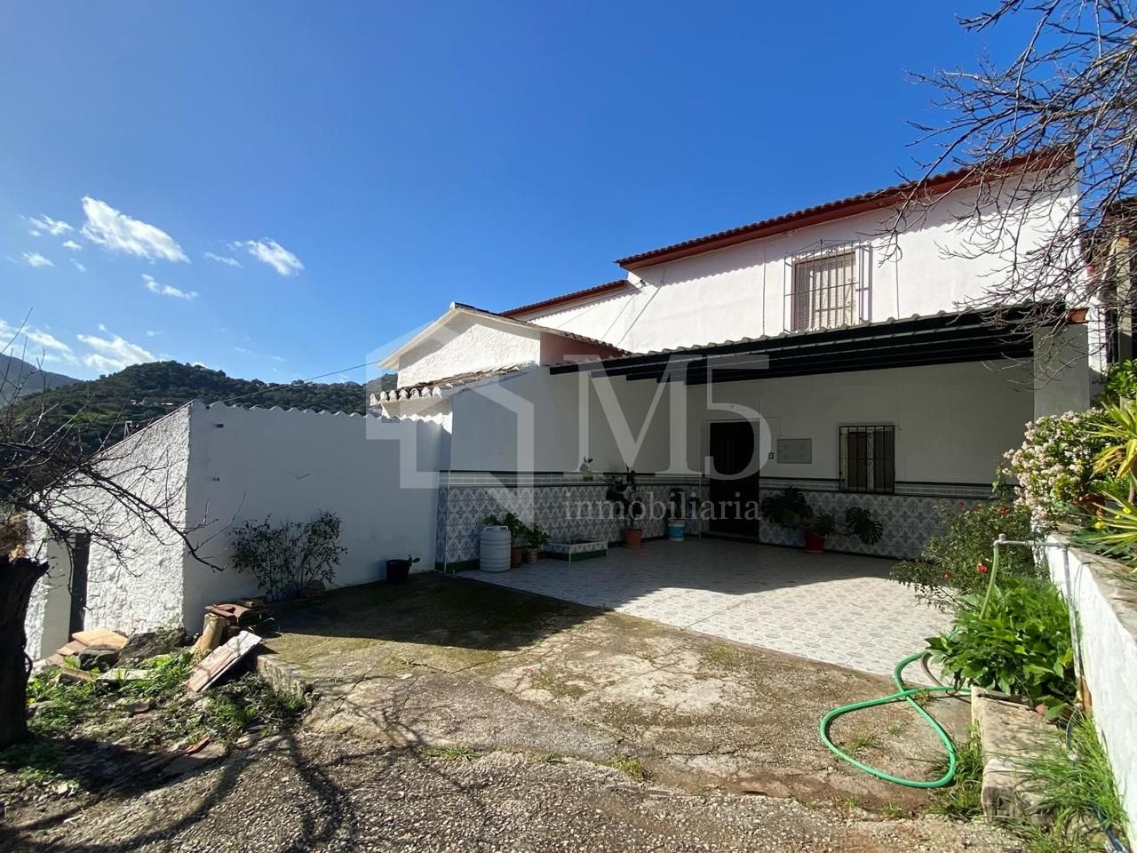Vista exterior de Finca rústica en venta en Comares con Jardín privado, Terraza y Trastero