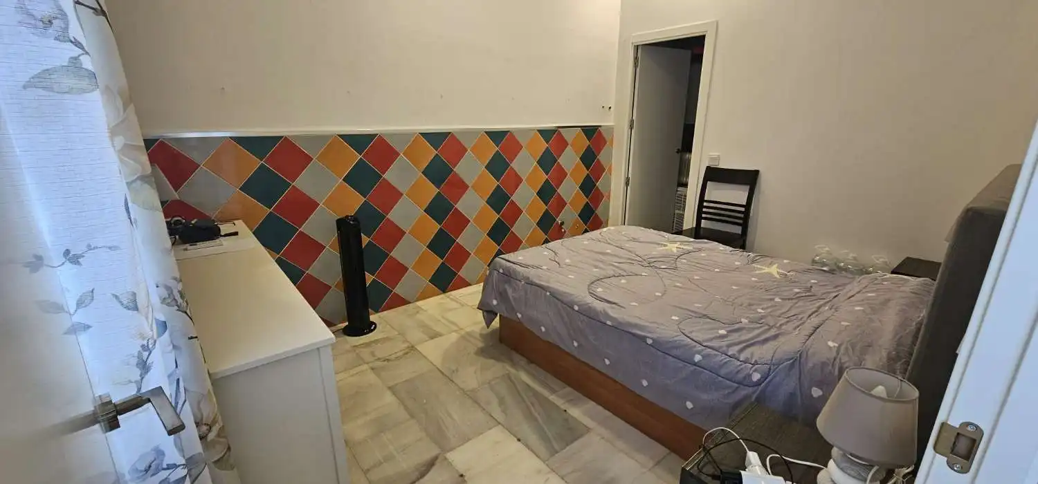 Dormitori de Apartament en venda en Fuengirola amb Aire condicionat, Calefacció i Moblat