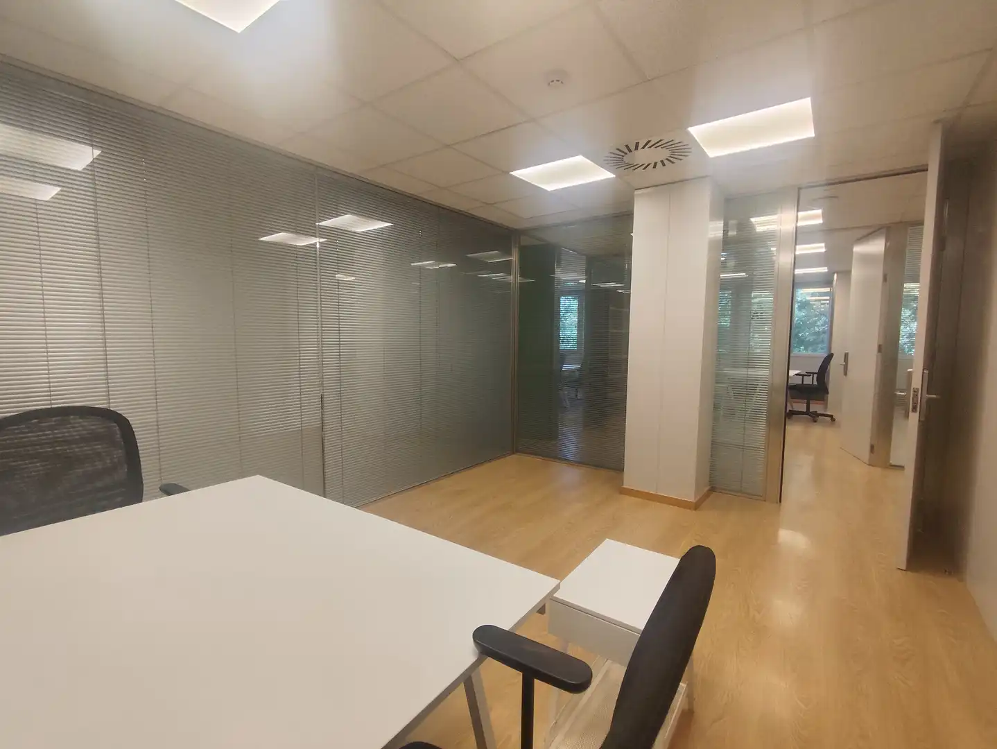 Oficina de alquiler en Barcelona con Amueblado