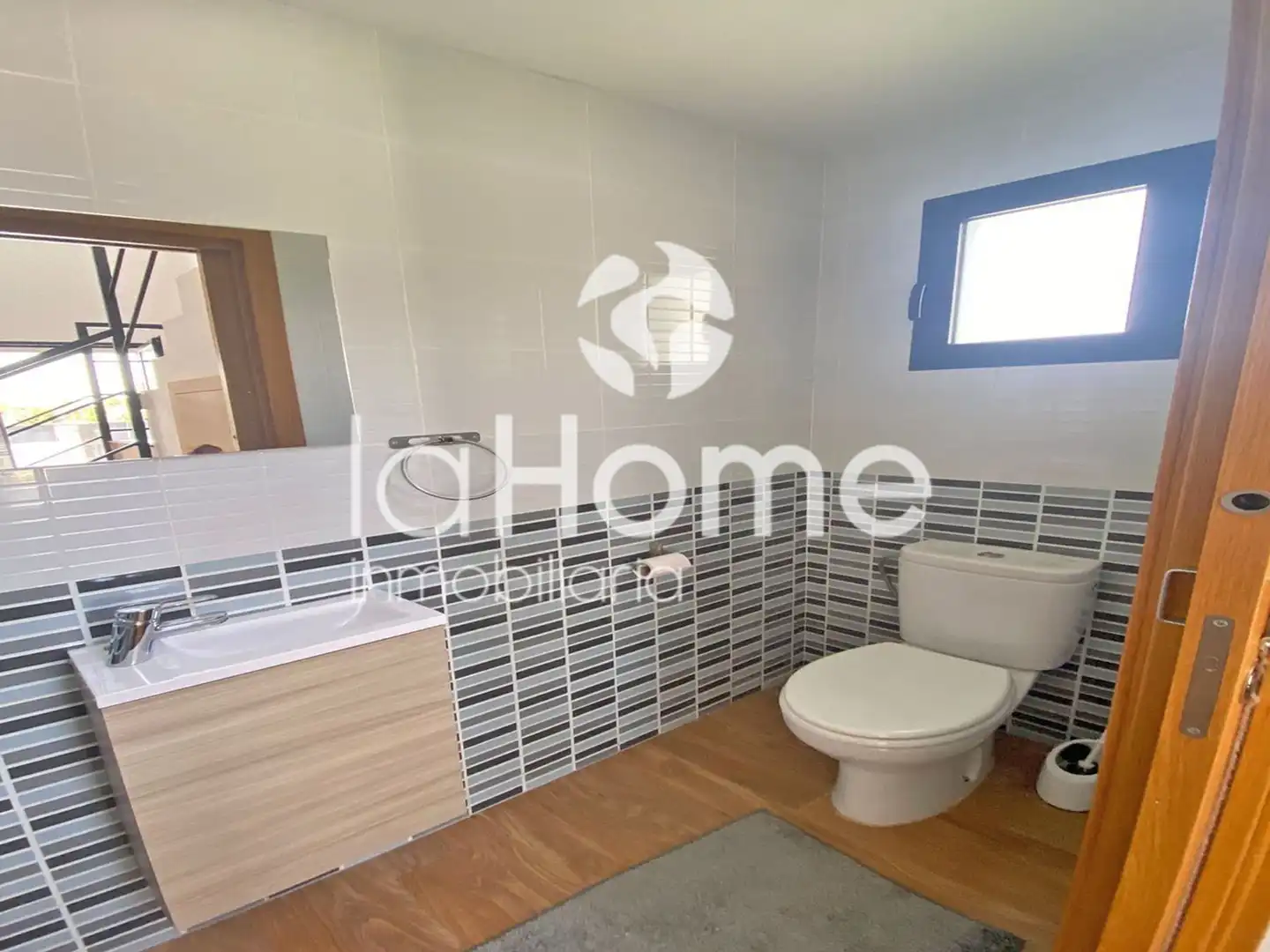Baño de Casa adosada de alquiler en Godella con Aire acondicionado, Terraza y Piscina
