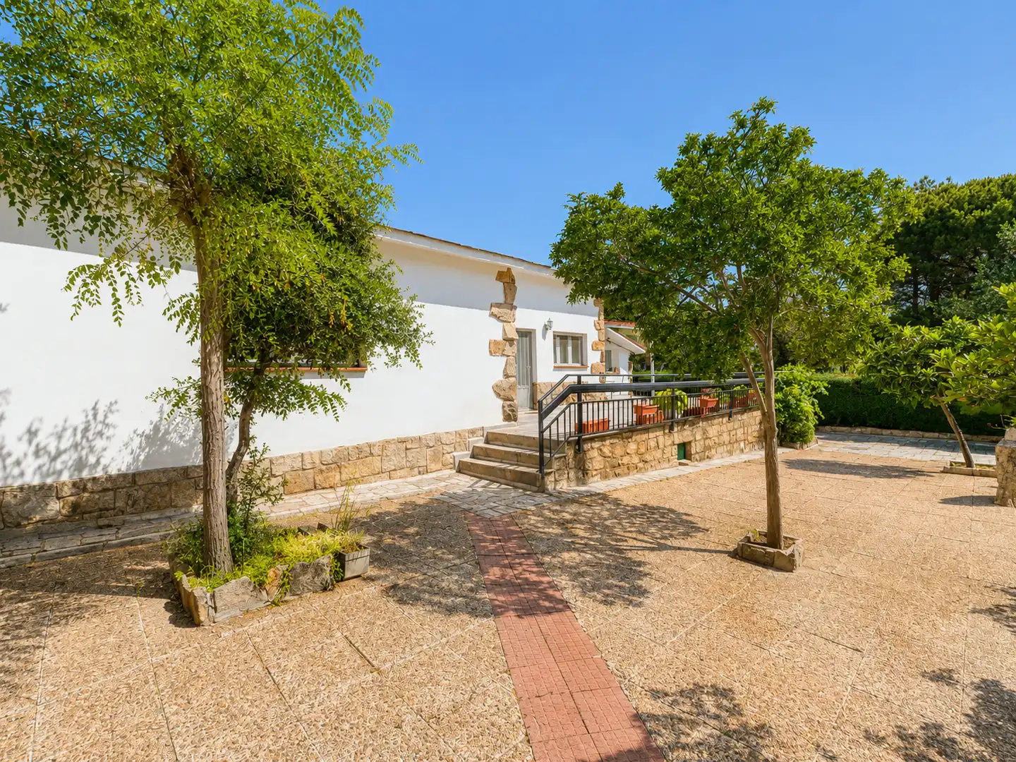 Exterior view of Houses for rent in Hoyo de Manzanares  with Private garden, Swimming Pool and Furnished