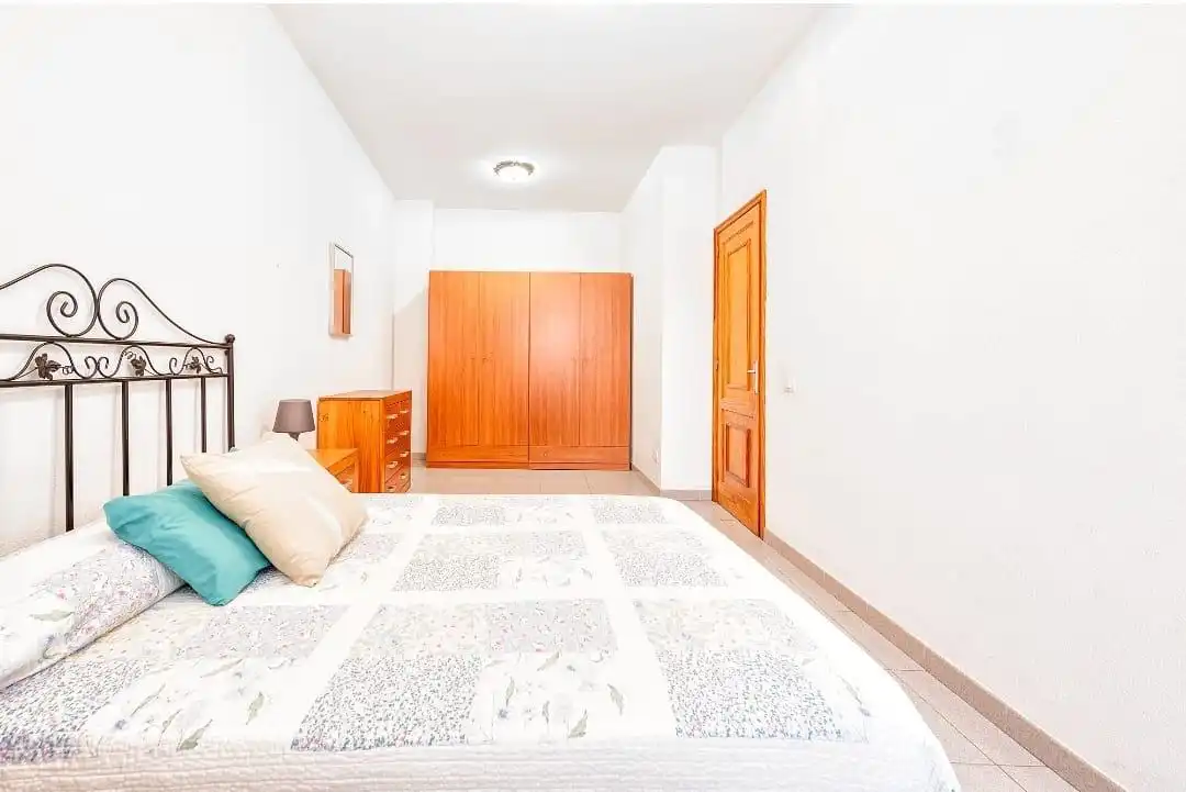 Bedroom of Flat for rent in Las Palmas de Gran Canaria  with Furnished, Washing machine and Microwave