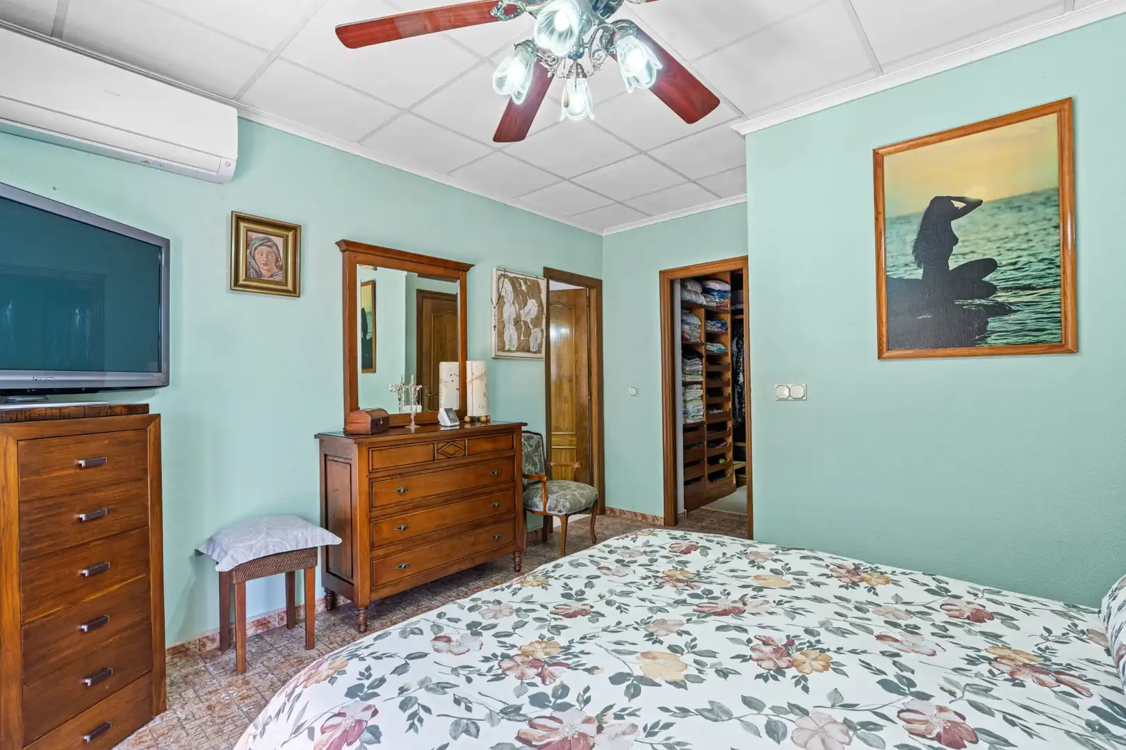 Dormitori de Casa o xalet en venda en Elche / Elx amb Aire condicionat, Jardí privat i Terrassa