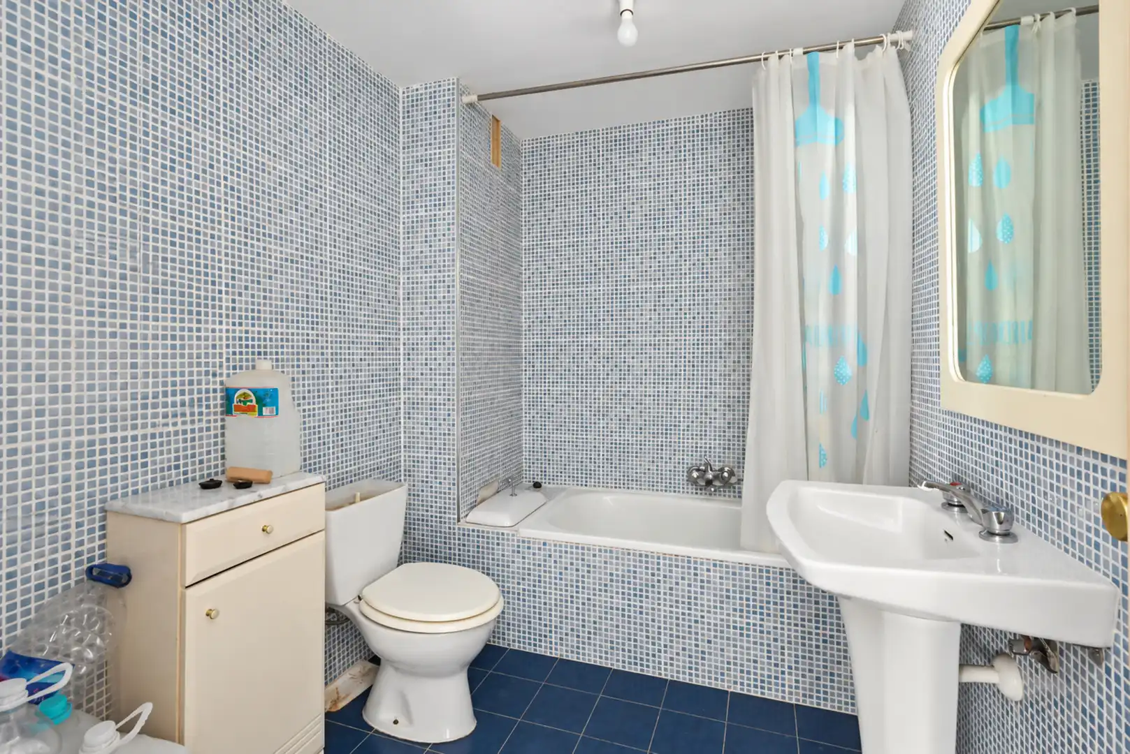 Baño de Apartamento en venta en Calahonda 