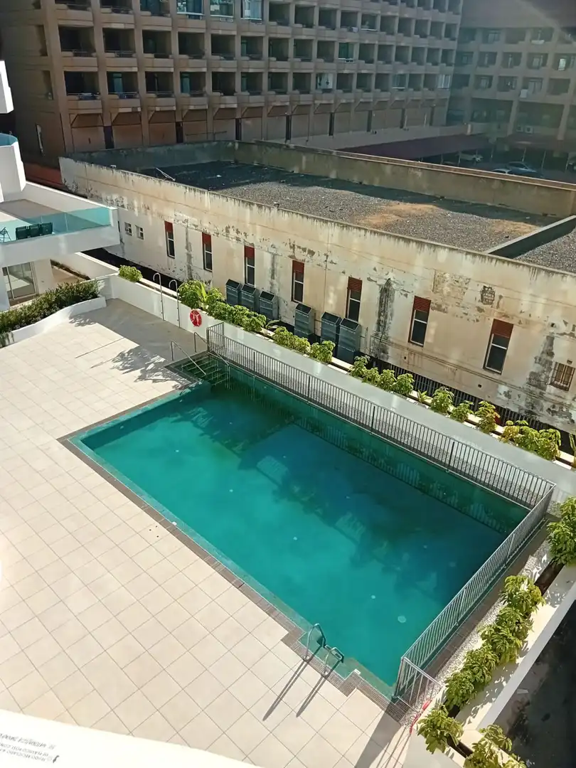 Apartamento con piscina en venta en Martínez Catena, imagen 3