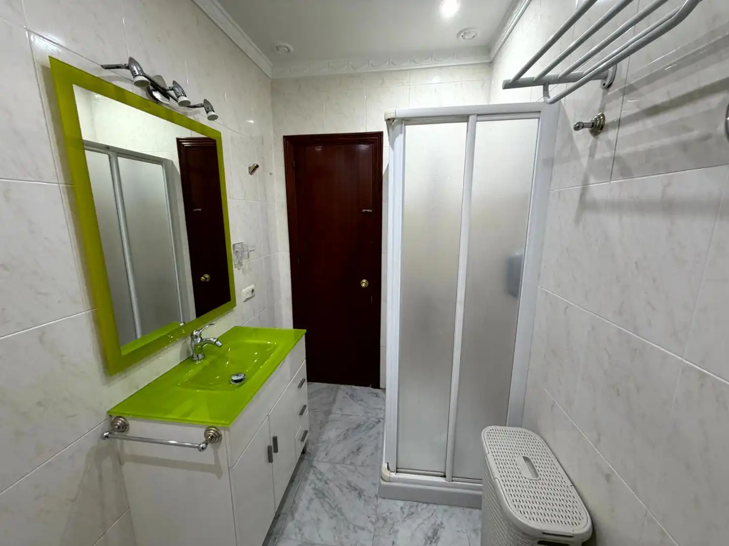 Bany de Casa o xalet en venda en San Fernando amb Terrassa i Traster