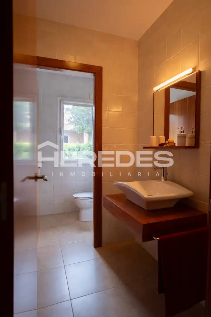 Jardín de Casa o chalet en venta en Sabadell con Aire acondicionado, Calefacción y Jardín privado