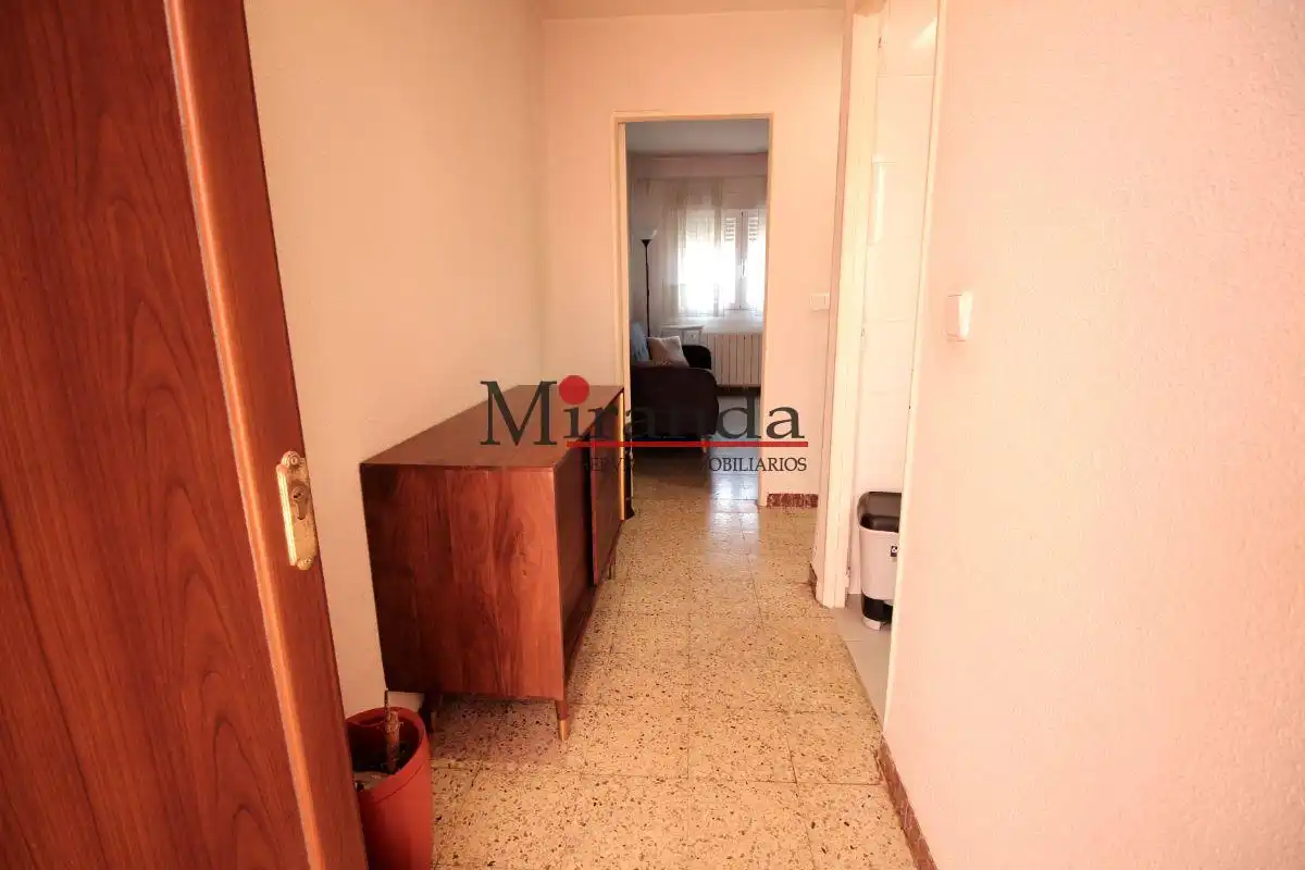 Piso de alquiler en carretas , Centro
