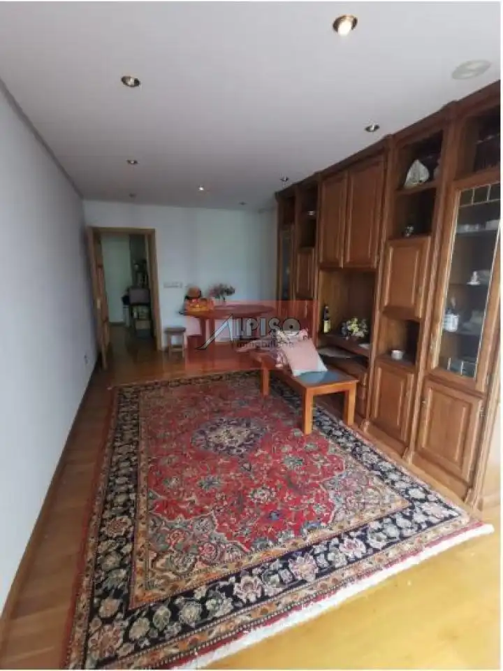 Sala de estar de Piso en venta en Ourense Capital  con Calefacción, Parquet y Amueblado