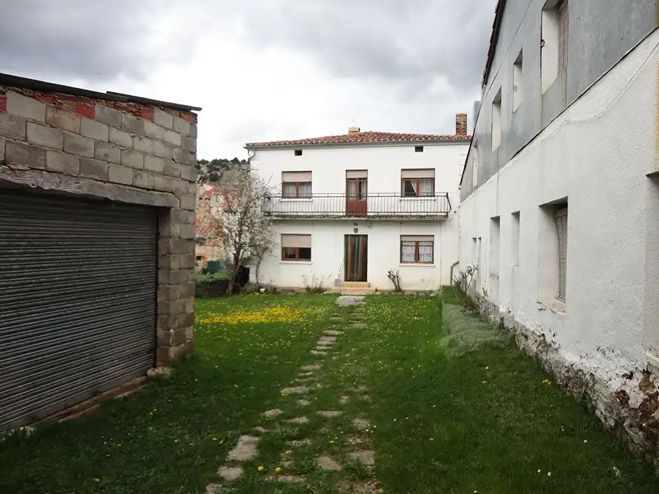 Casa con giardino in vendita a Plaza 32