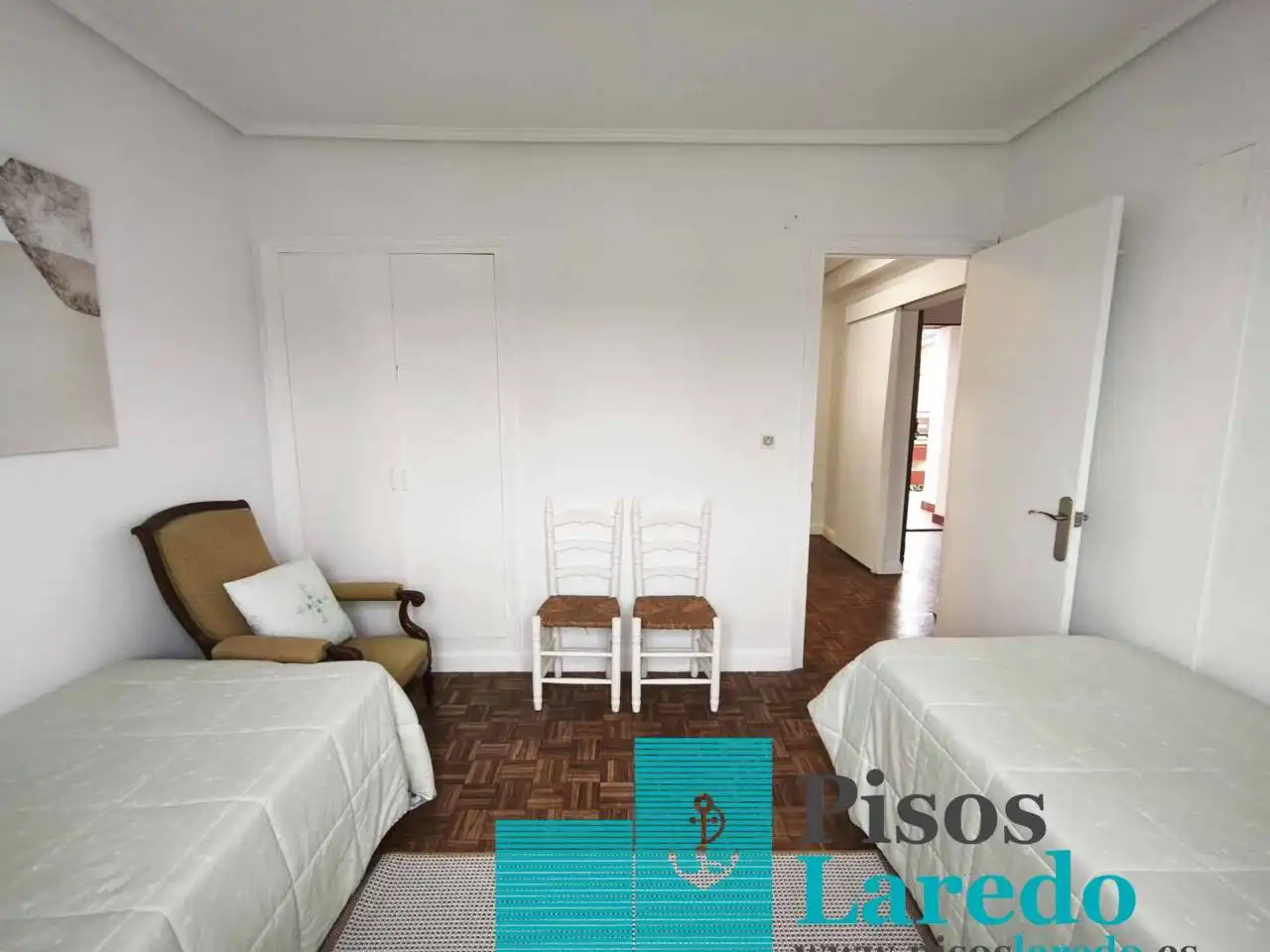 Habitación de Piso en venta en Laredo con Calefacción, Parquet y Terraza