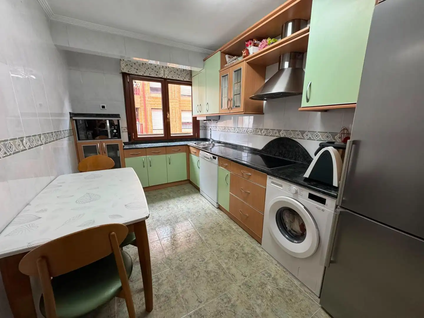 Cocina de Piso en venta en Sestao  con Calefacción y Trastero