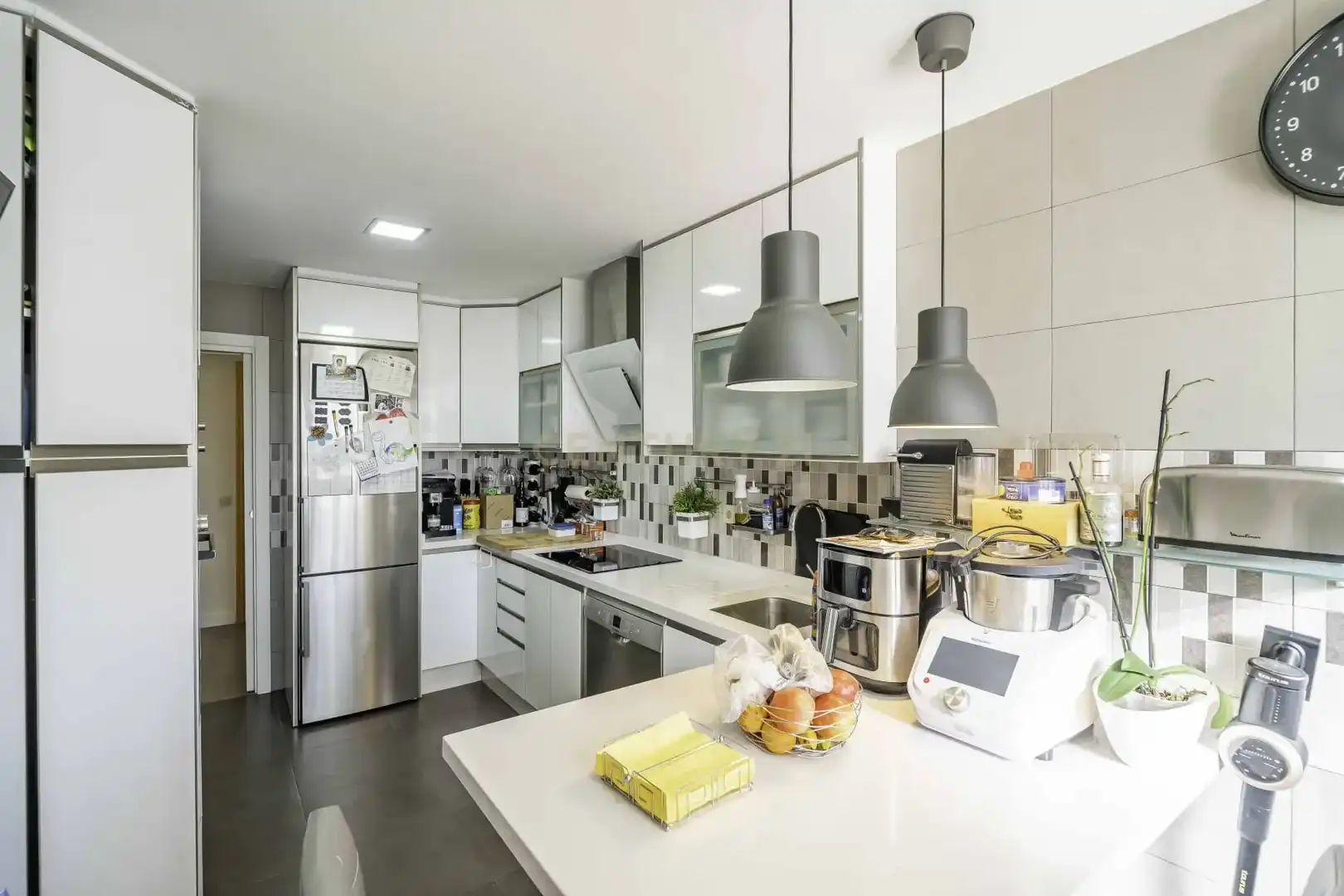 Kitchen of Flat for sale in Fuengirola  with Air Conditioner, Storage room and Swimming Pool