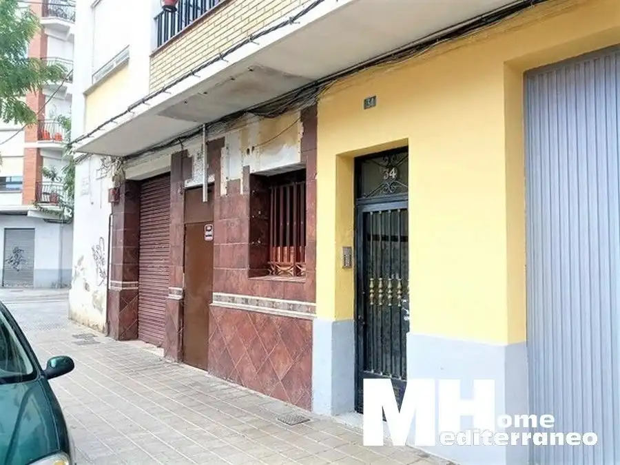 Vista exterior de Local en venta en Castellón de la Plana / Castelló de la Plana