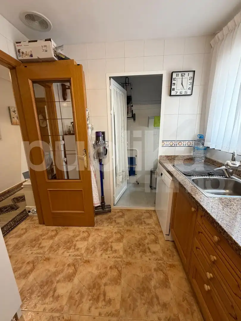 Cuina de Pis en venda en Santa Pola amb Aire condicionat, Moblat i Balcó