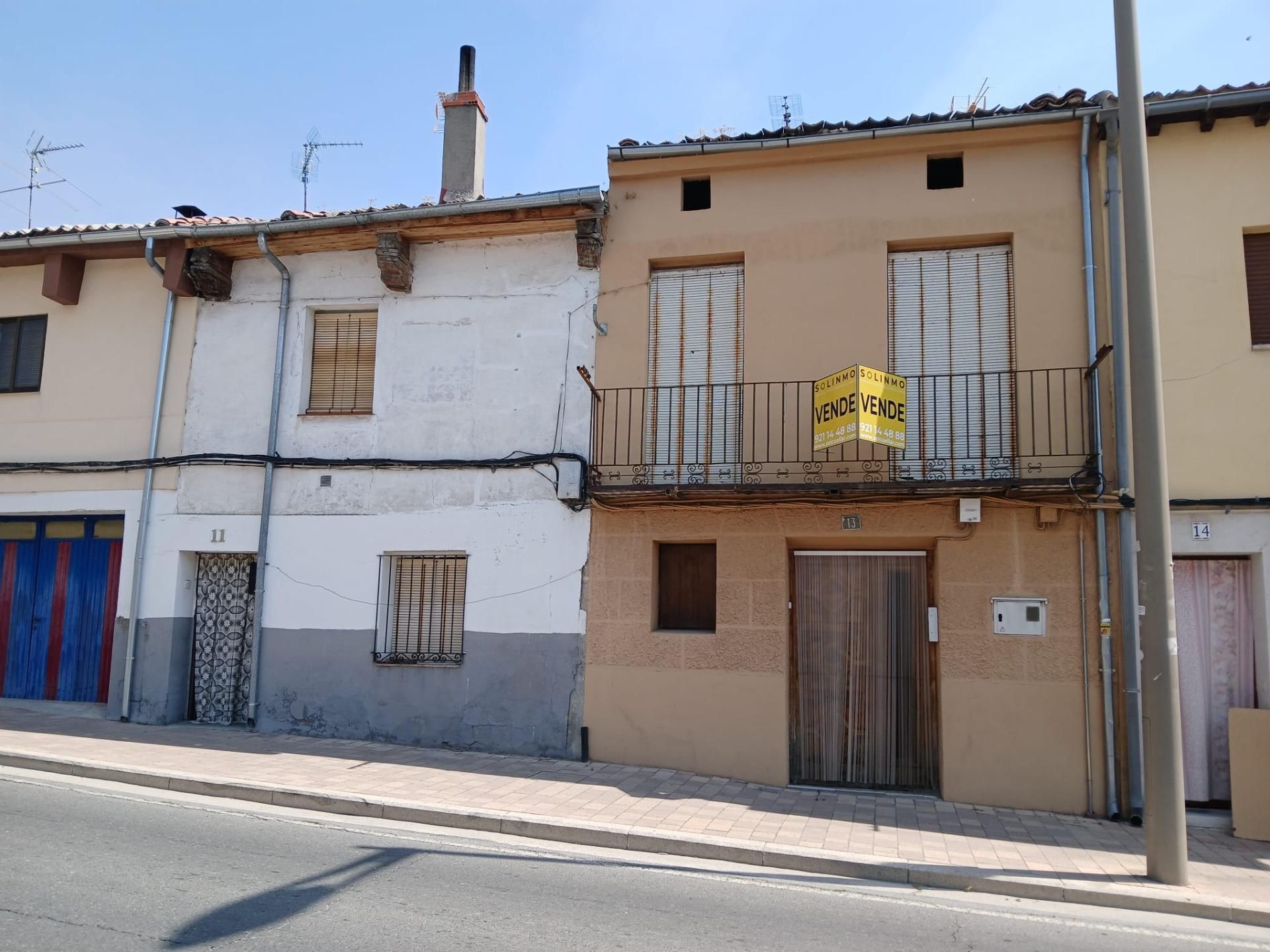 Exterior view of House or chalet for sale in Cuéllar  with Private garden, Storage room and Balcony