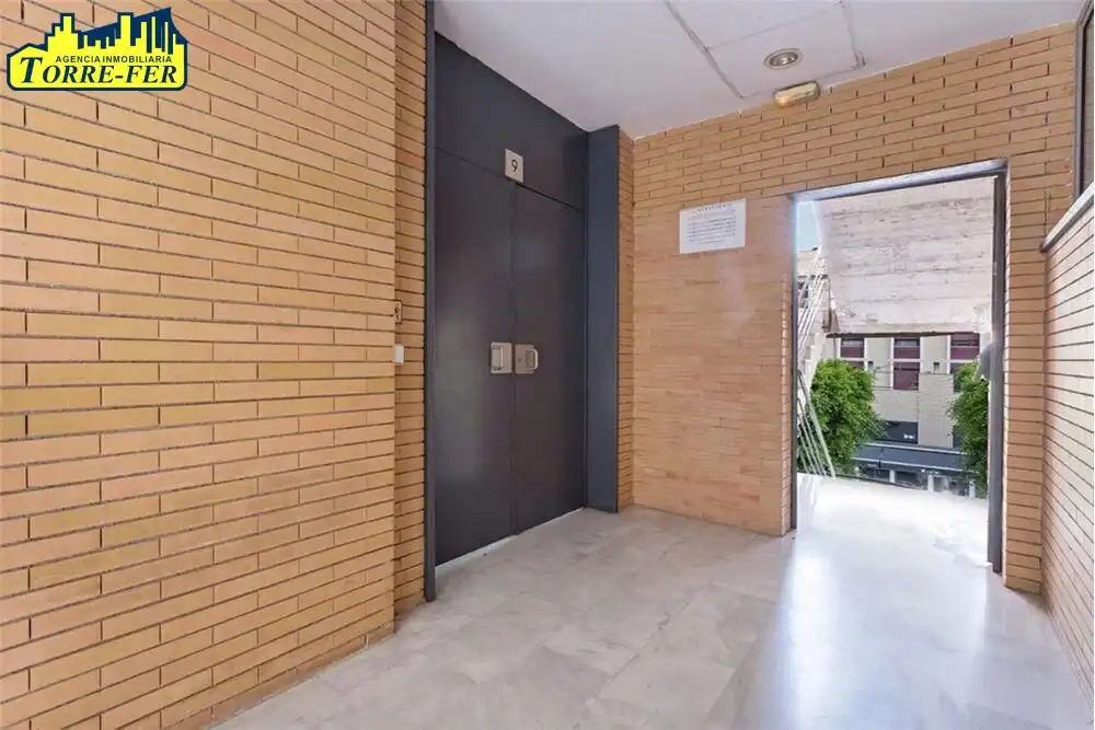Oficina con ascensor en venta en Plaza DE DALIAS 1, imagen 7