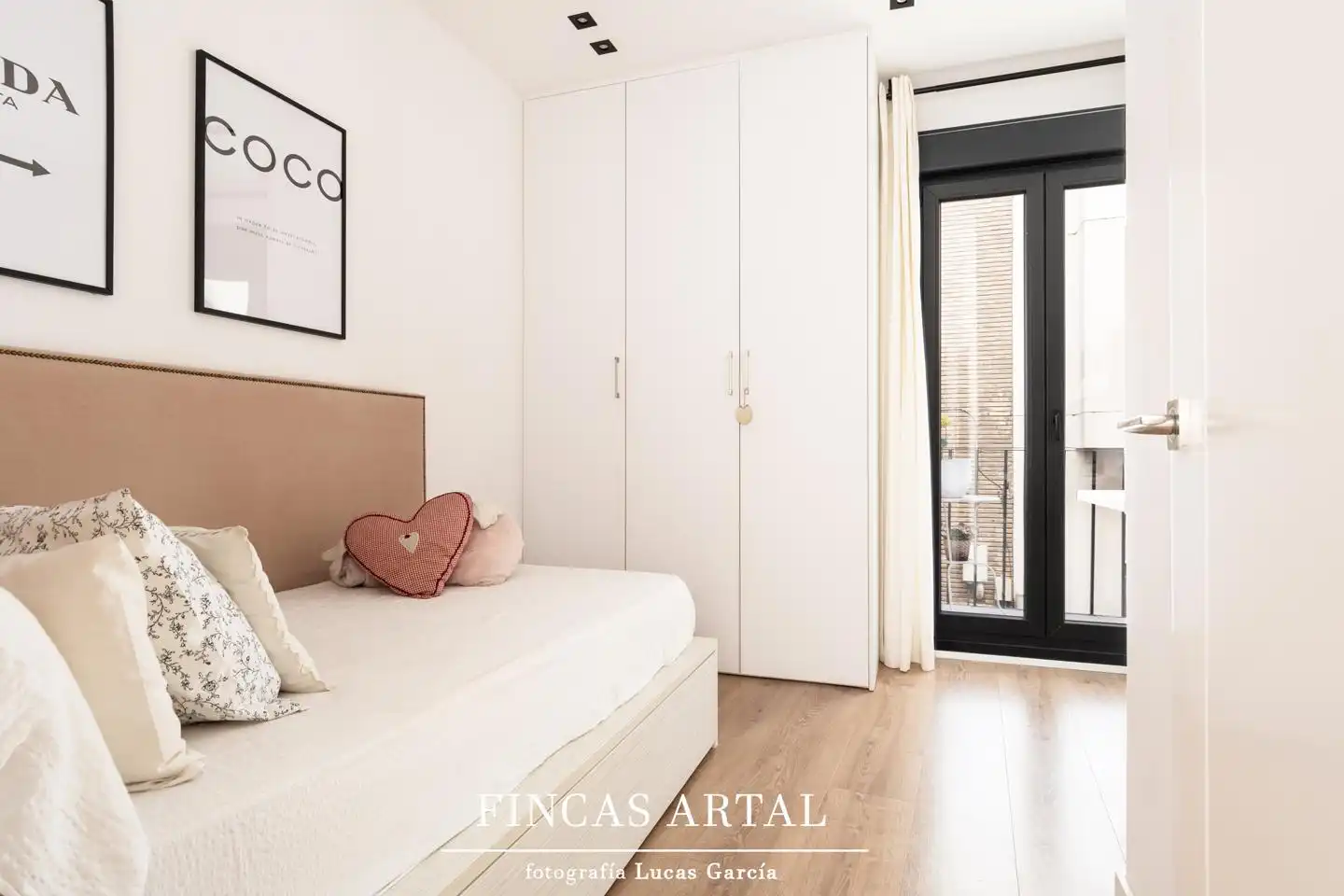 Habitación de Piso en venta en Zaragoza con Aire acondicionado, Calefacción y Terraza