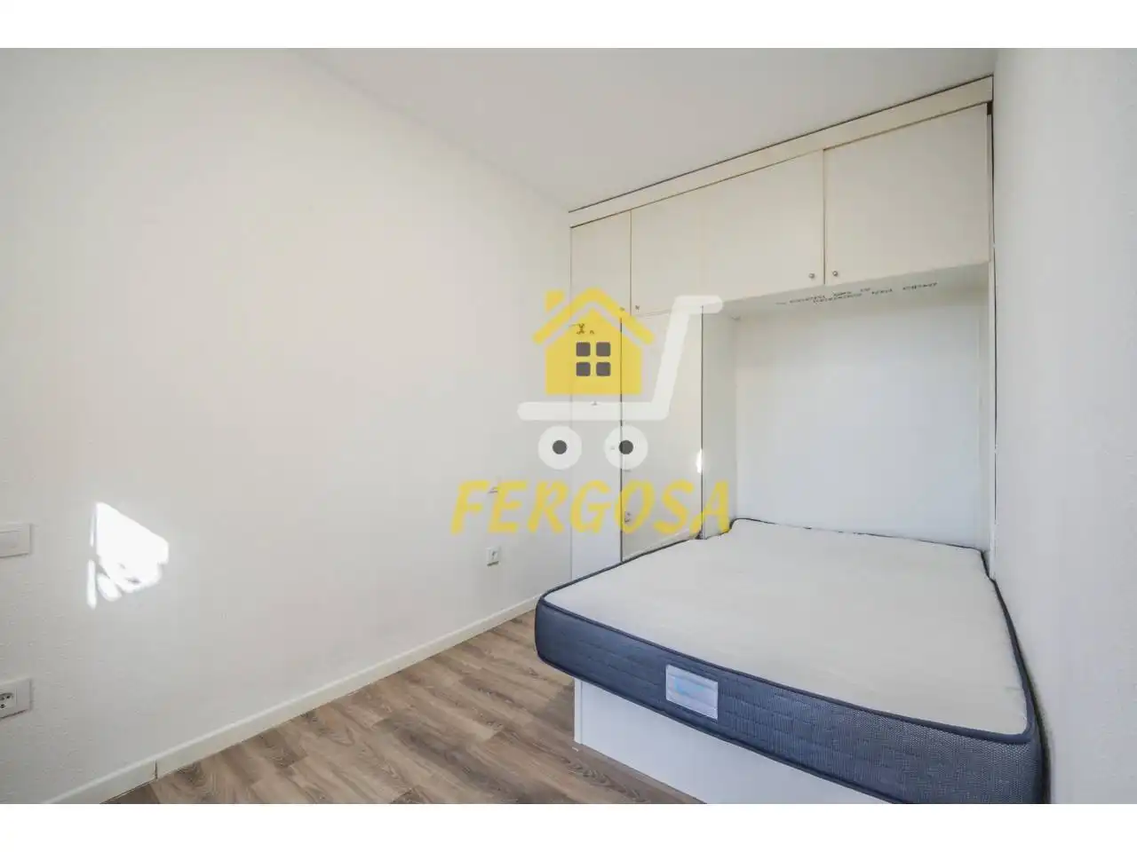 Casa adosada en venda en Las Ventas de Retamosa amb Jardí privat, Terrassa i Piscina