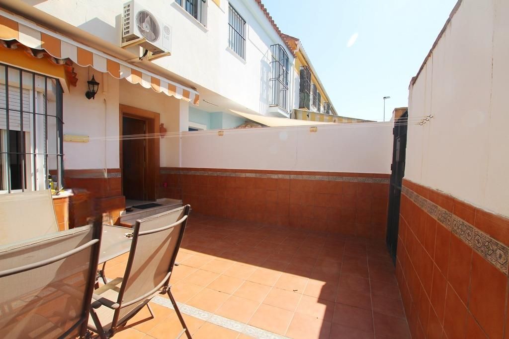 Jardí de Casa adosada en venda en Jerez de la Frontera amb Aire condicionat i Traster