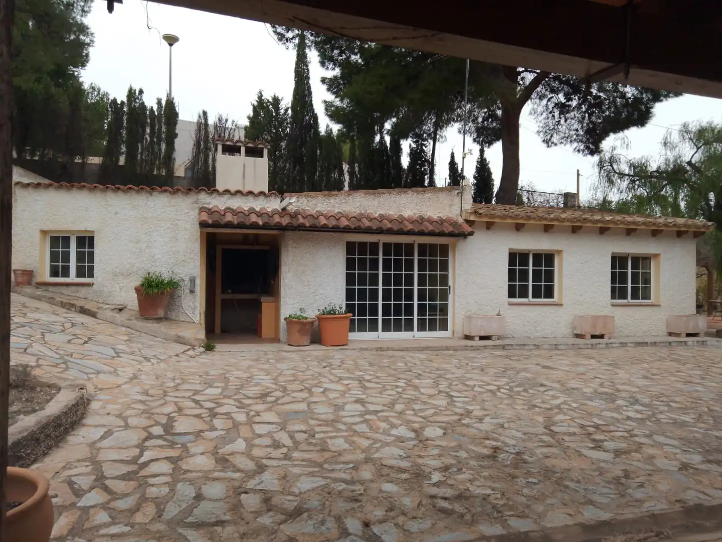 Vista exterior de Casa o xalet en venda en Tibi amb Calefacció, Jardí privat i Terrassa