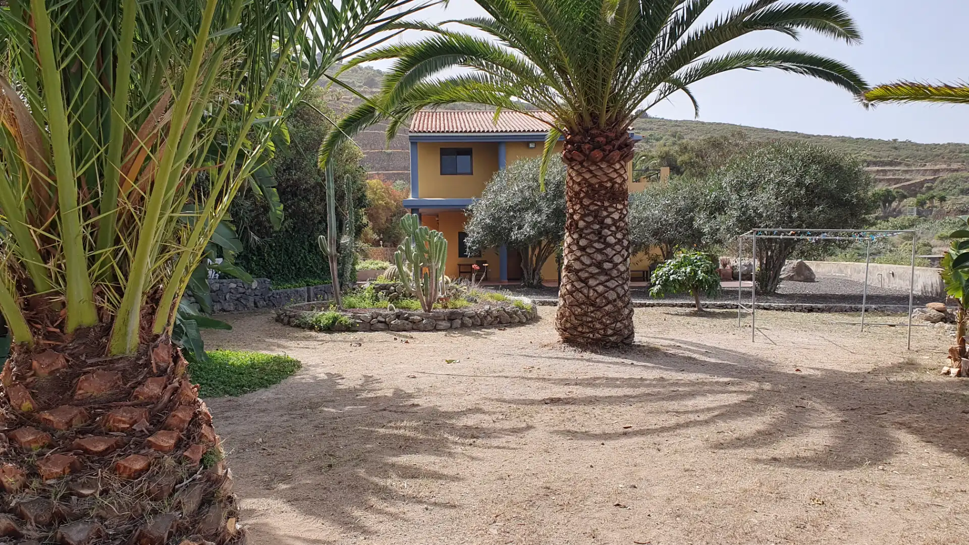 Vista exterior de Casa o xalet en venda en San Juan de la Rambla amb Jardí privat i Terrassa