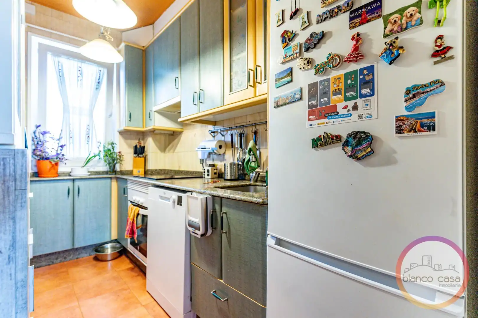 Cocina de Piso en venta en A Coruña Capital  con Calefacción y Trastero