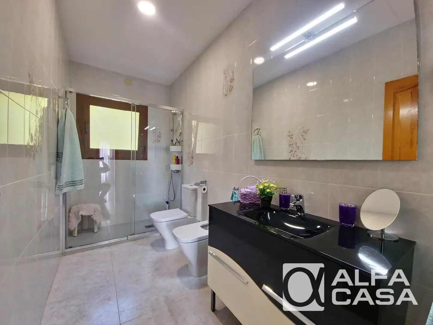 Bathroom of Houses for sale in Lloret de Mar  with Air Conditioner, Heating and Parquet flooring
