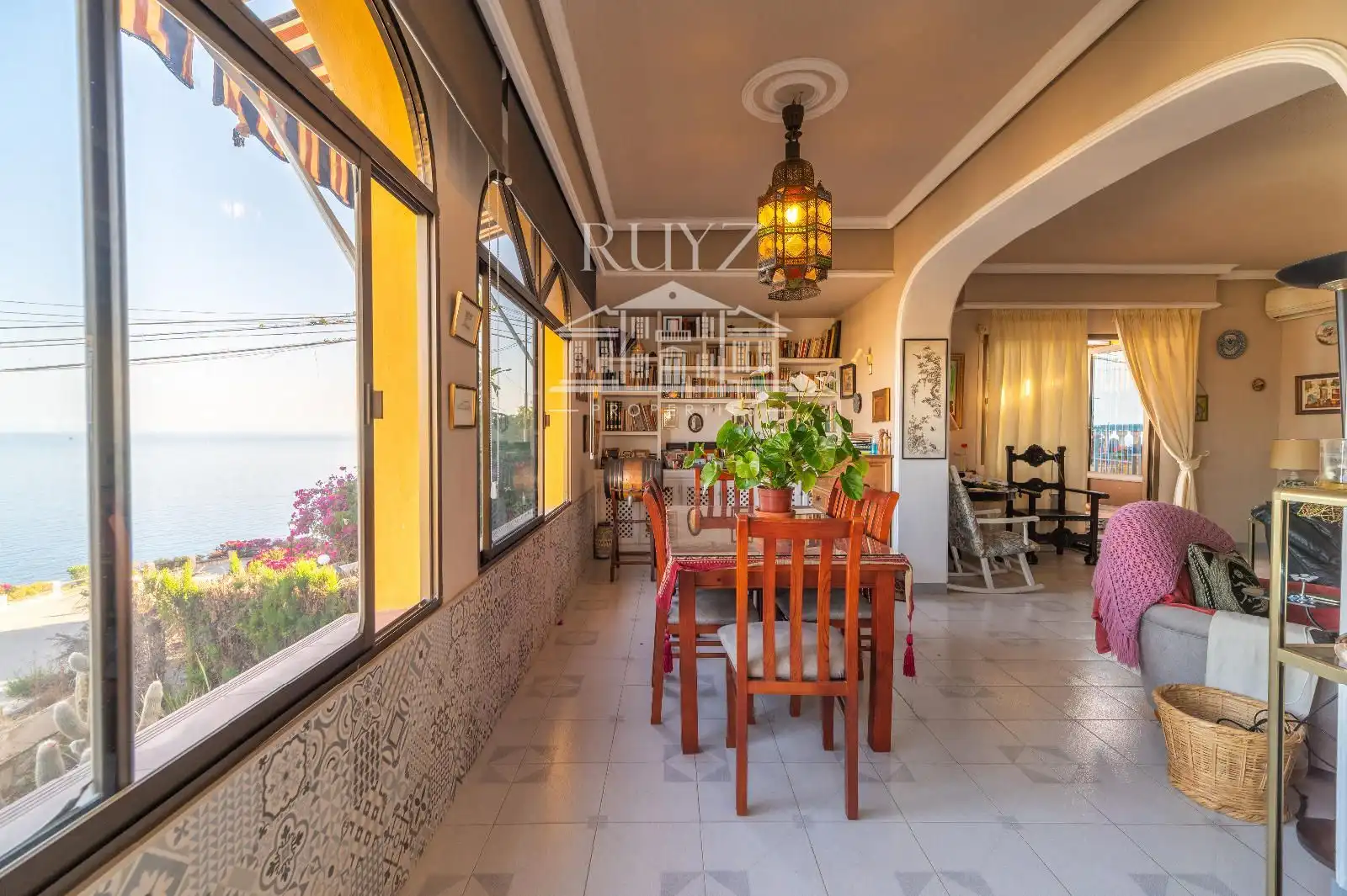 Comedor de Casa o chalet en venta en Salobreña con Aire acondicionado, Calefacción y Terraza