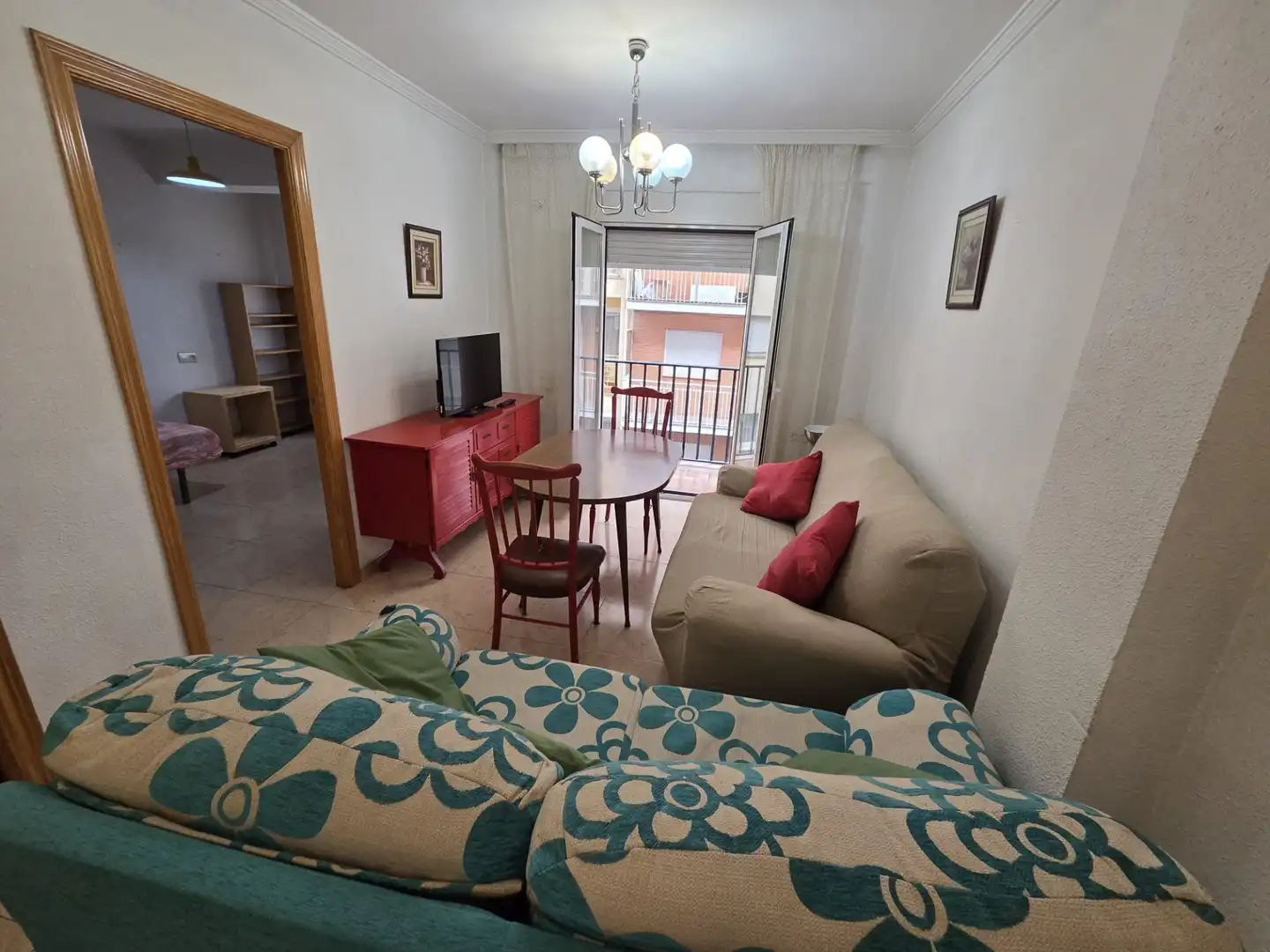 Living room of Flat for rent in Granada  with Furnished, Oven and Washing machine
