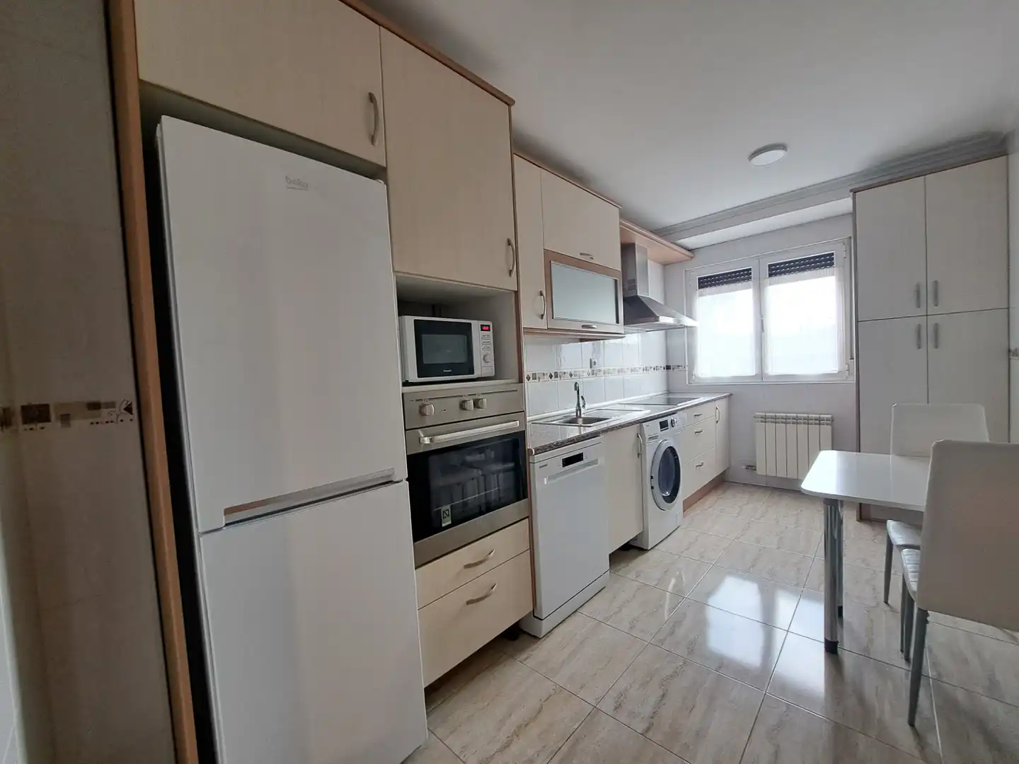 Cocina de Apartamento de alquiler en San Andrés del Rabanedo con Calefacción, Parquet y Trastero