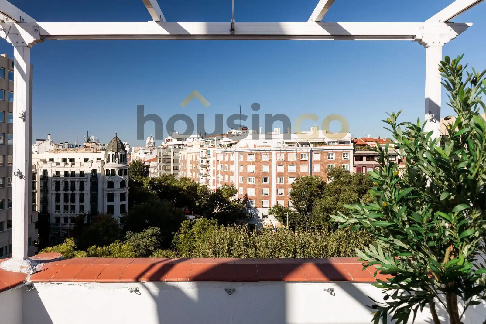 Penthouse with lift to rent in Luchana, imagen 3